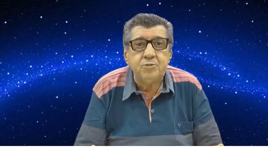 Cantinho da Poesia, Professor João Urague declama Via Láctea de Olavo Bilac