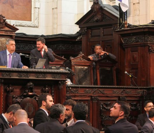Deputados são julgados nesta quinta-feira por desvio milionário