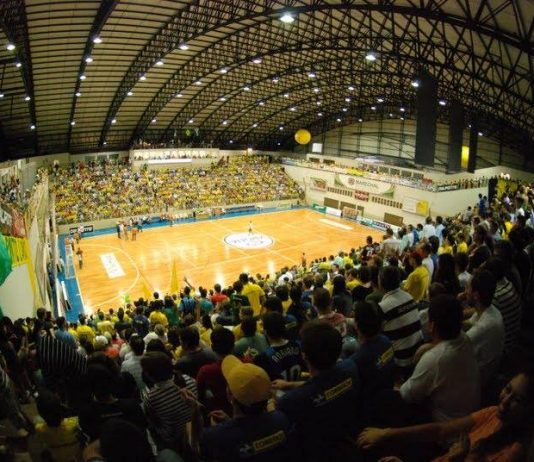 Mundo Novo estreia hoje na Copa Difusora de Futsal