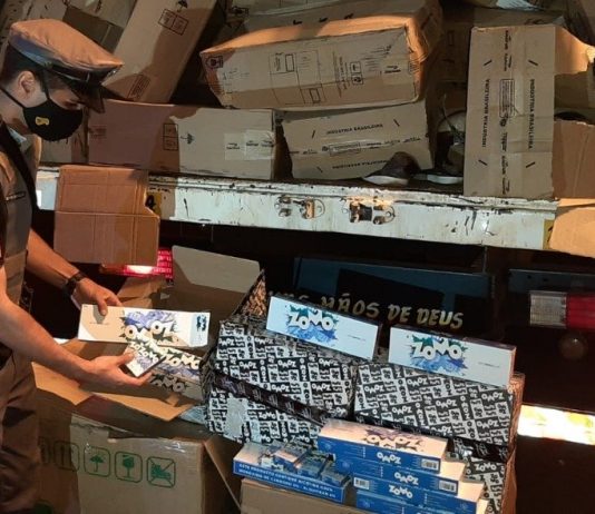 PM apreende 26 mil essências de narguilé contrabandeadas do Paraguai