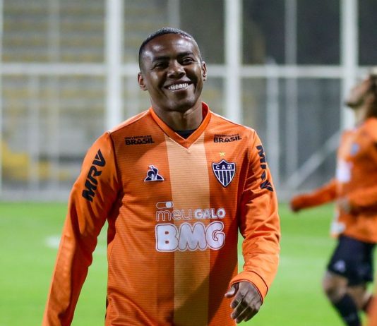 Bahia oficializa a contratação do volante Elias, ex-Corinthians, Flamengo e Atlético-MG