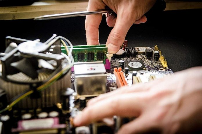 5dca35abcc96353cfc903f31_Dicas-para-tecnico-em-informatica