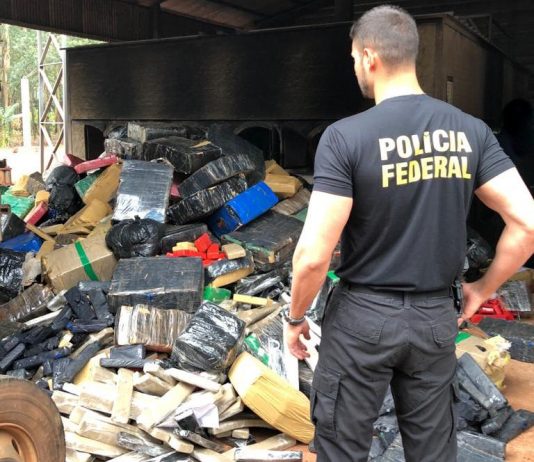 Polícia Federal de Guaíra incinera 8 mil quilos de maconha