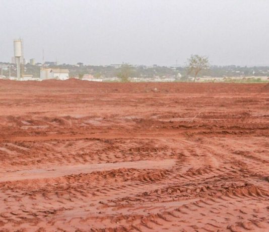 Rhaiza Matos autoriza licitação visando execução de obras do futuro cemitério