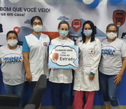 Caminhoneiros e demais trabalhadores recebem vacina contra o covid-19 em Guaíra