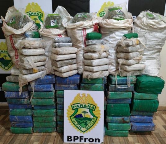 BPFron apreende veículo carregado com mais de meia tonelada de maconha em Guaíra