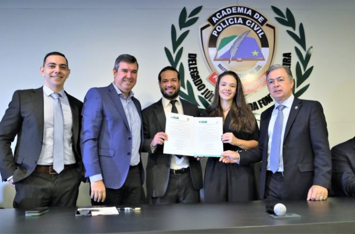 Posse-Agente-de-Polícia-Judiciária-Foto-Saul-Schramm-15-730x480