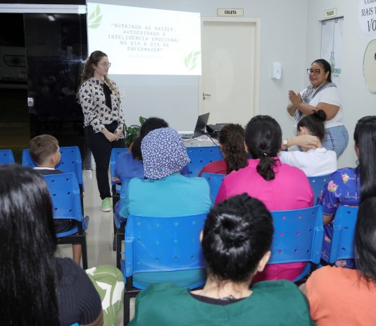 Na Semana da Enfermagem, Prefeitura de Naviraí promove palestra sobre a importância do autocuidado
