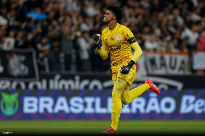 corinthians-avanca-por-compra-de-hugo-souza