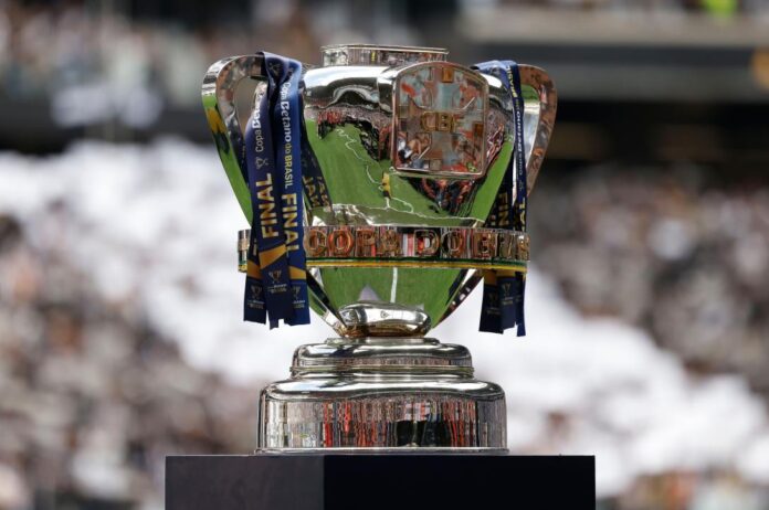 Taça Copa do Brasil 0202