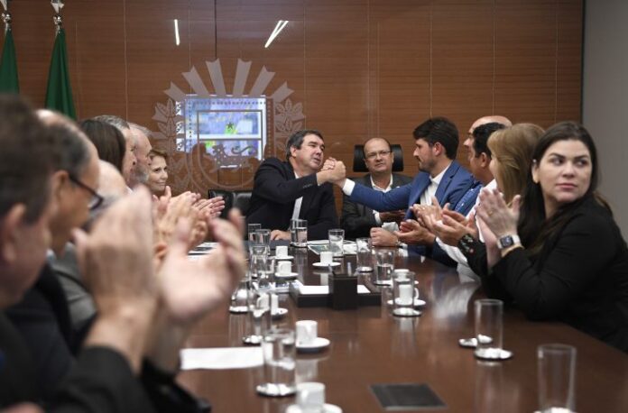 Reuniao-Municipalismo-MS-ATIVO-–-ITAQUIRAI-MS-Foto-Bruno-Rezende-06-730x480-1