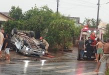 Mundo Novo: em veículo com chassi adulterado, homem tenta fugir da PM, ocasiona acidente e é preso