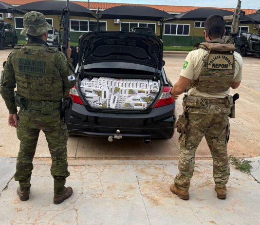 BPFRON e Polícia Federal prendem homem com veículo carregado com cigarros contrabandeados em Terra Roxa-PR