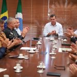 Reuniao-do-Governador-com-a-PM-e-BM-Foto-Alvaro-Rezende-12-730×480