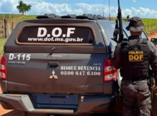 DOF recupera Hilux furtada escondida em propriedade rural de Itaquiraí
