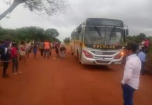Menino de 7 anos morre após ser atropelado por ônibus escolar em aldeia de Caarapó