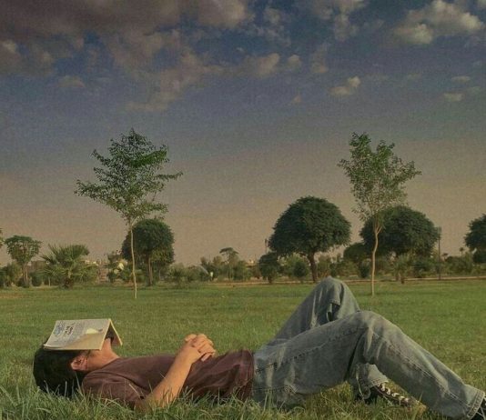 Abandone a ideia de ter que ser feliz