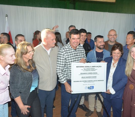 Galeria de fotos de entrega de obras em Mundo Novo e de construção da Estação de Esgoto