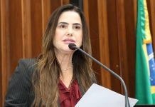 Deputada Mara Caseiro questiona situação das famílias de Porto Caiuá em Naviraí