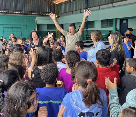 Governo de Mundo Novo celebra emenda de meio milhão para ampliação da Escola Carlos Chagas