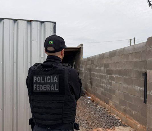 PF cumpre mandado em Guaíra contra comércio ilegal de remédios para emagrecer