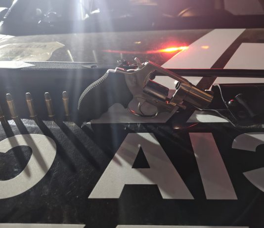 Polícia Civil prende homem por porte ilegal de arma de fogo durante barreira policial em Iguatemi