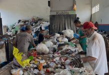 Reciclagem: “Eu nasci para mexer com lixo, é o meu prazer”, diz catador há 25 anos