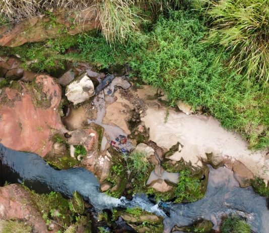 Vazamento de esgoto no córrego do Touro em Naviraí gera multa de R$ 4,4 milhões pela PMA