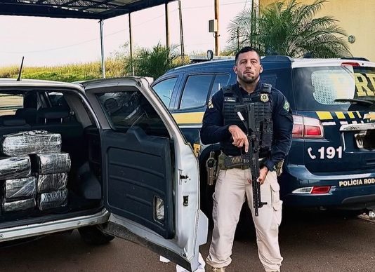 PRF apreende maconha e haxixe na BR-163 e prende dois homens em Eldorado