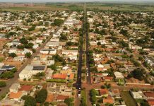 Menina de 12 anos é encontrada descalça e suja após denunciar estupro por grupo em Eldorado