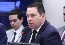 ‘Gordinho do Bolsonaro’ é multado pelo TRE em R$ 15 mil por propaganda eleitoral antecipada