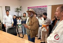 Governo de Mundo Novo recebe atletas de karatê campeões em competição no Paraná