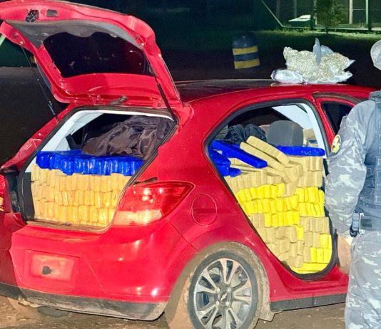 DOF apreende carro com quase 700 quilos de drogas em Ponta Porã