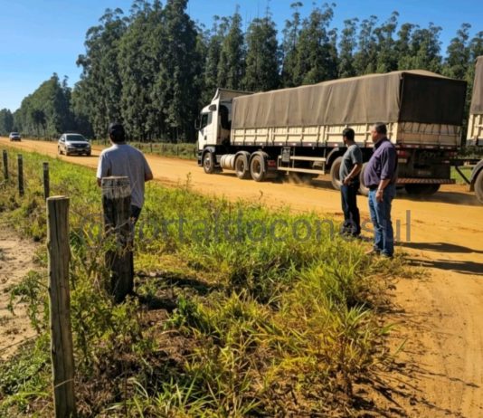 Prefeitura de Naviraí vai recuperar 15 quilômetros da NV-32, ligação entre a BR-487 e o Porto Caiuá