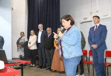 Reunião orienta moradores da Comunidade Mila sobre regularização fundiária pelo Programa Lar Legal