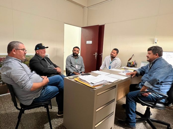 Japorã discute melhorias no fornecimento de energia elétrica com representantes da EnergisaNa ma