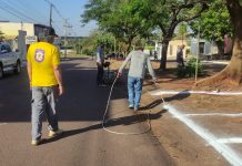 Prefeitura de Mundo Novo realiza revitalização de áreas de estacionamento e faixas de pedestre na Avenida Brasil