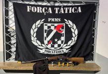 Força Tática apreende espingarda e munições após suspeitos fugirem em assentamento de Itaquiraí