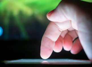 Uso excessivo da internet pode afetar saúde mental e alterar comportamento, aponta estudo