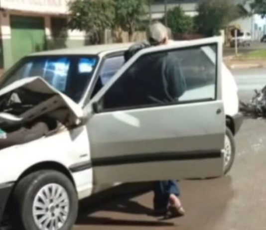 Motorista sem CNH atinge motociclista e deixa homem gravemente ferido em Eldorado
