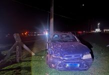 Colisão entre dois carros deixa um ferido na PR-364 em Terra Roxa