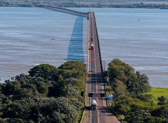 Entrada da Ponte Ayrton Senna, do lado de Mundo Novo, terá pare-e-siga das 19h (MS) até as 5h, informa a Motiva