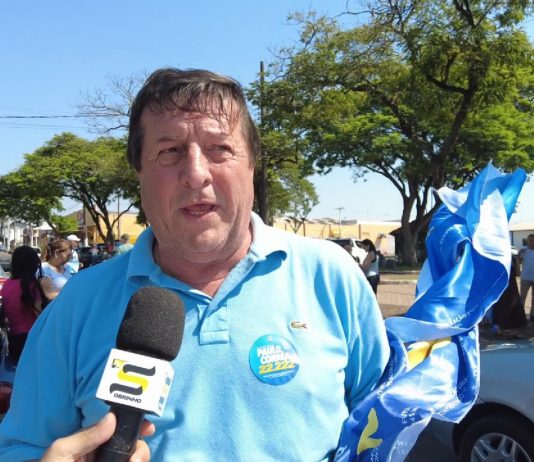 Correligionários de Paulo Corrêa fazem bandeiraço e adesivaço em Mundo Novo neste sábado