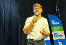 Prefeito de Itaquiraí declara apoio a Riedel e Azambuja e material aponta asfalto, rede de esgoto, praça, Bombeiros, ginásio e área rural