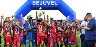 Pinheiro e Pantanal vencem etapas do Festival de Futebol Sub-11