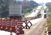 Motiva Pantanal realiza na BR-163 pare-e-siga em Eldorado