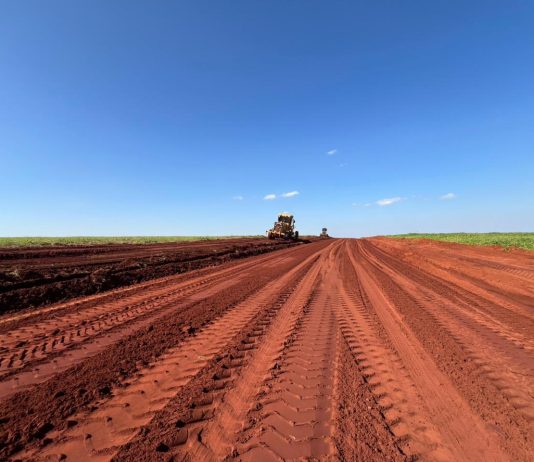 Prefeitura de Amambai e CONISUL avançam nas melhorias da Estrada Rural do Melancia