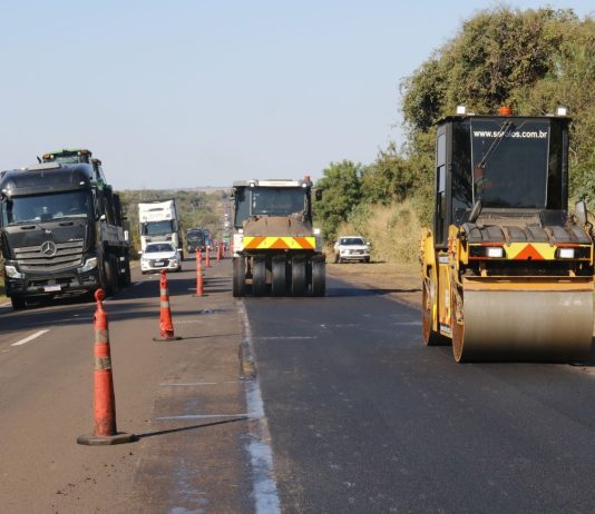 Obras na BR-163 provocam pare-e-siga em Mundo Novo e Itaquiraí nesta segunda-feira (31)