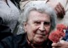 Artigo: Mikis Theodorakis, talvez a maior figura da cultura grega desde 1830, ganha Hino em seu centenário