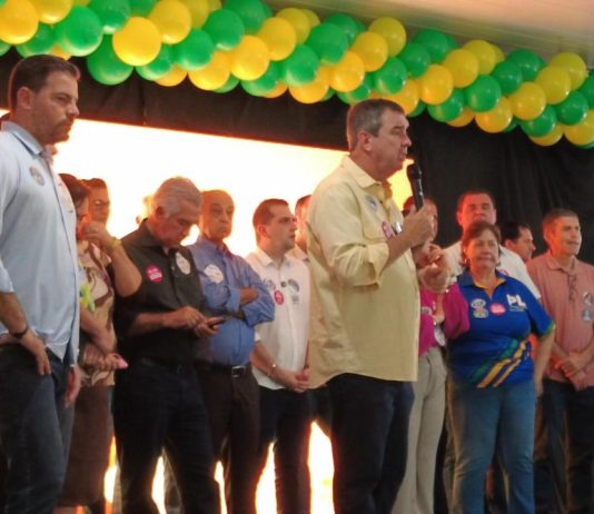 Pavimentação, saneamento e BR-163 entram na pauta de reunião com candidatos em Mundo Novo